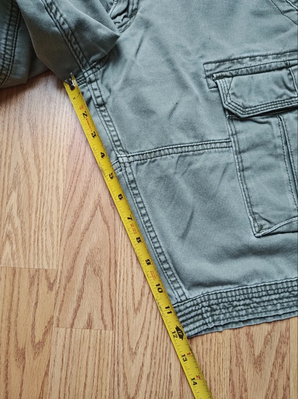 Levi’s Men’s Cargo Shorts Size 32 Sage Olive Green Heavy Duty Canvas Utility